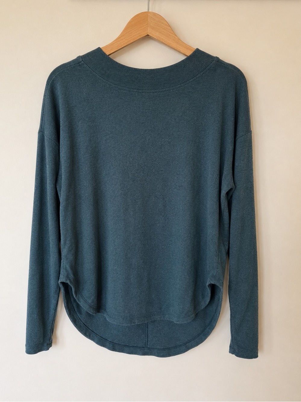 Athleta Presence Sweatshirt Cypress Heather - Picture 3 of 13